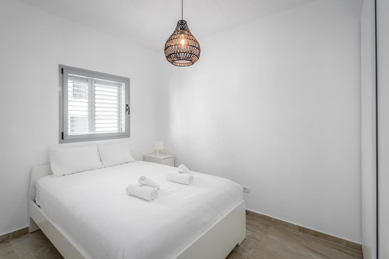 3 Bedrooms Apt Balcony & Parking Near Banana Beach Τελ Αβίβ Εξωτερικό φωτογραφία